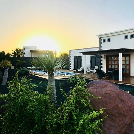 Villa Alejandro Playa Blanca  Buitenkant foto